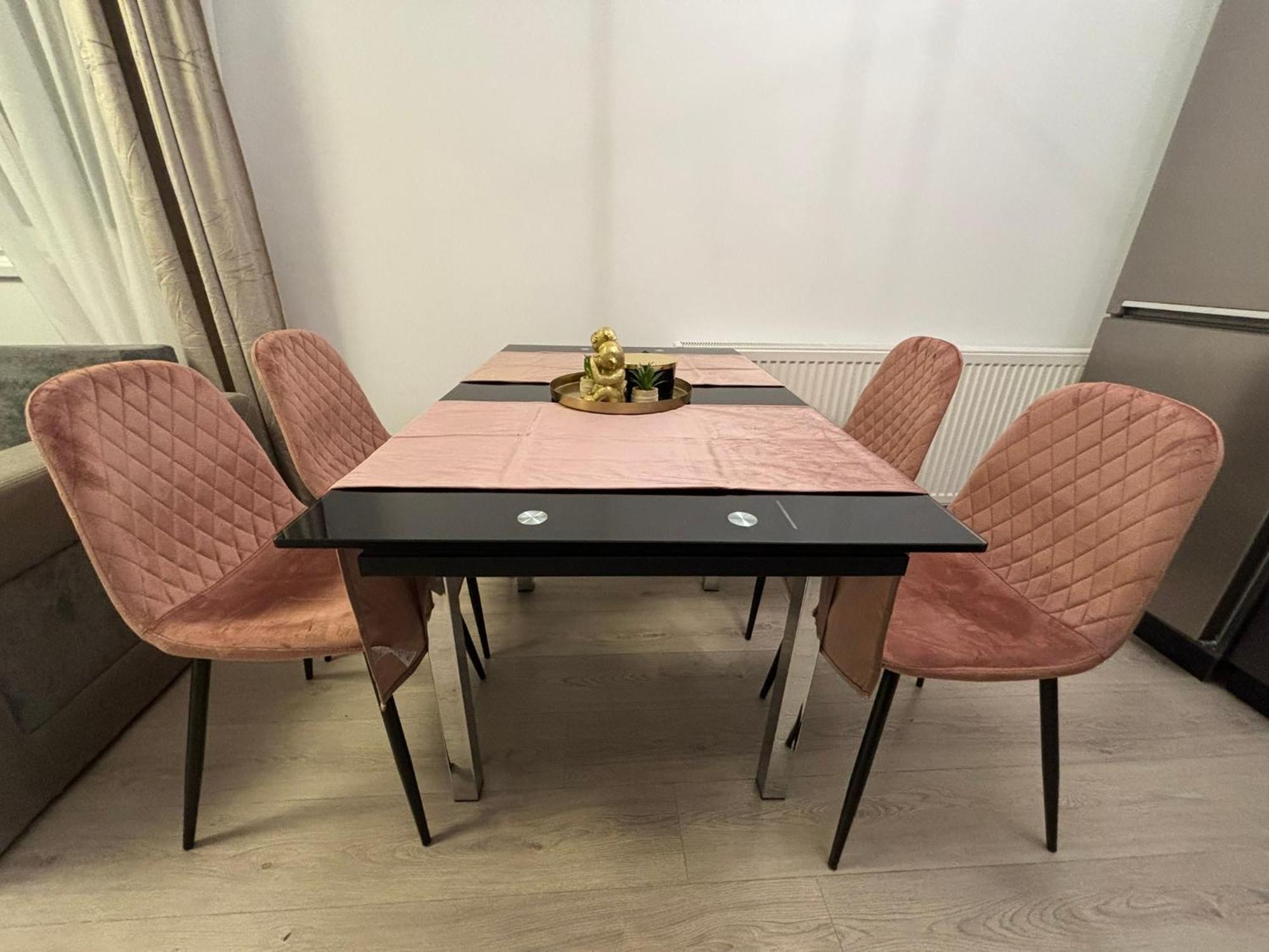 Dream - Large Apartament With Freeparking In A Quietarea Just 10 Minutes Away From City Center Bistriţa المظهر الخارجي الصورة