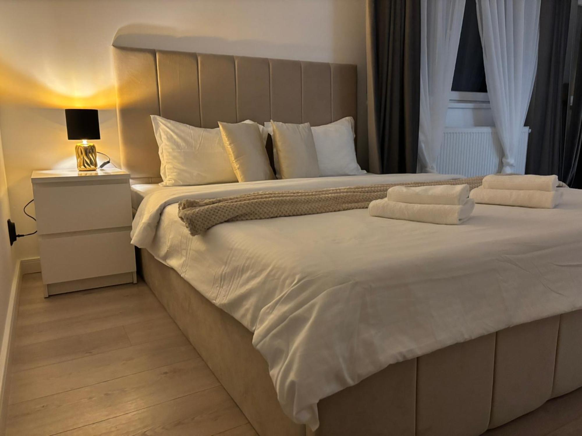 Dream - Large Apartament With Freeparking In A Quietarea Just 10 Minutes Away From City Center Bistriţa المظهر الخارجي الصورة